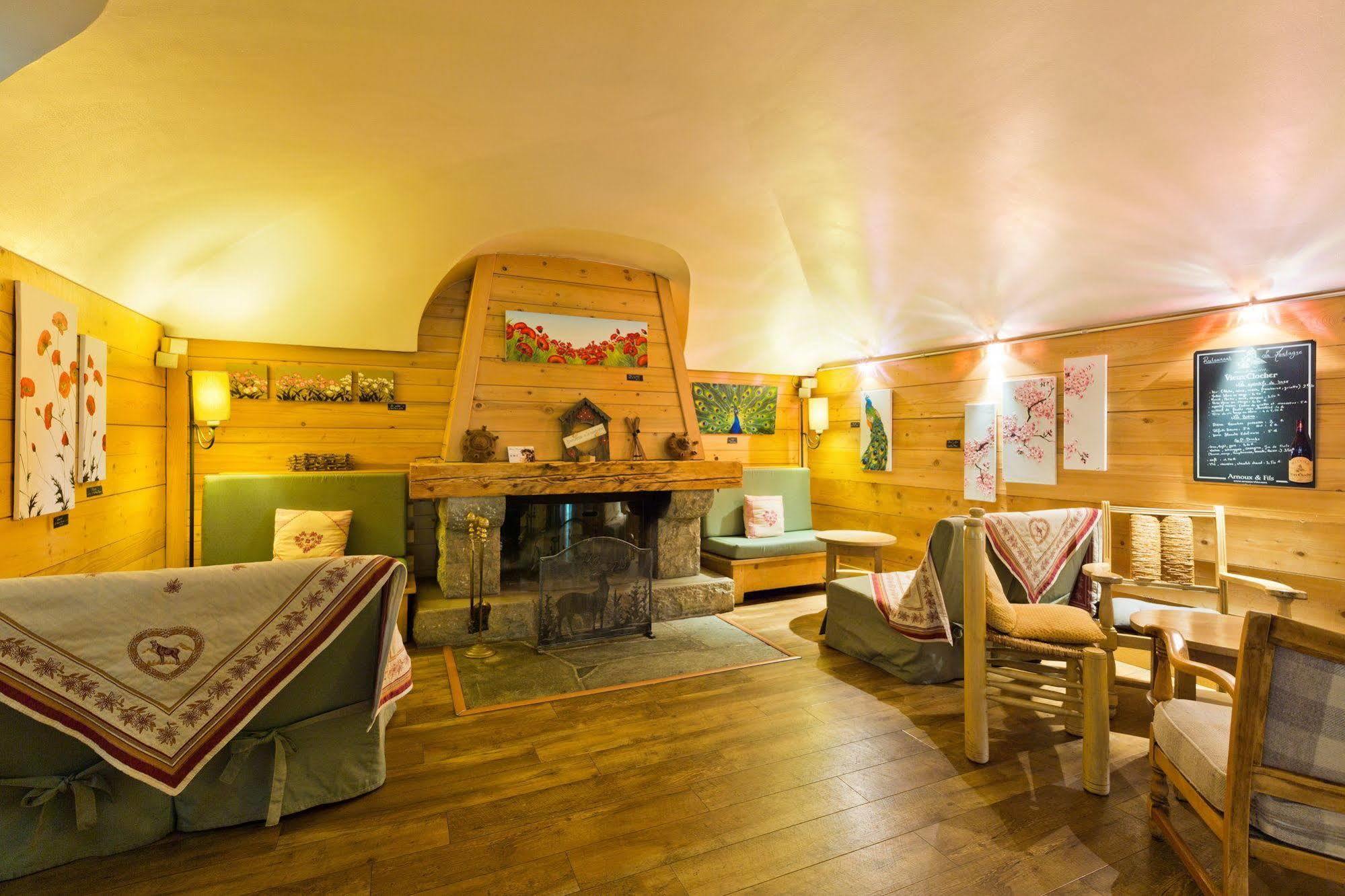 לה קלוסאז Hotel La Montagne מראה חיצוני תמונה