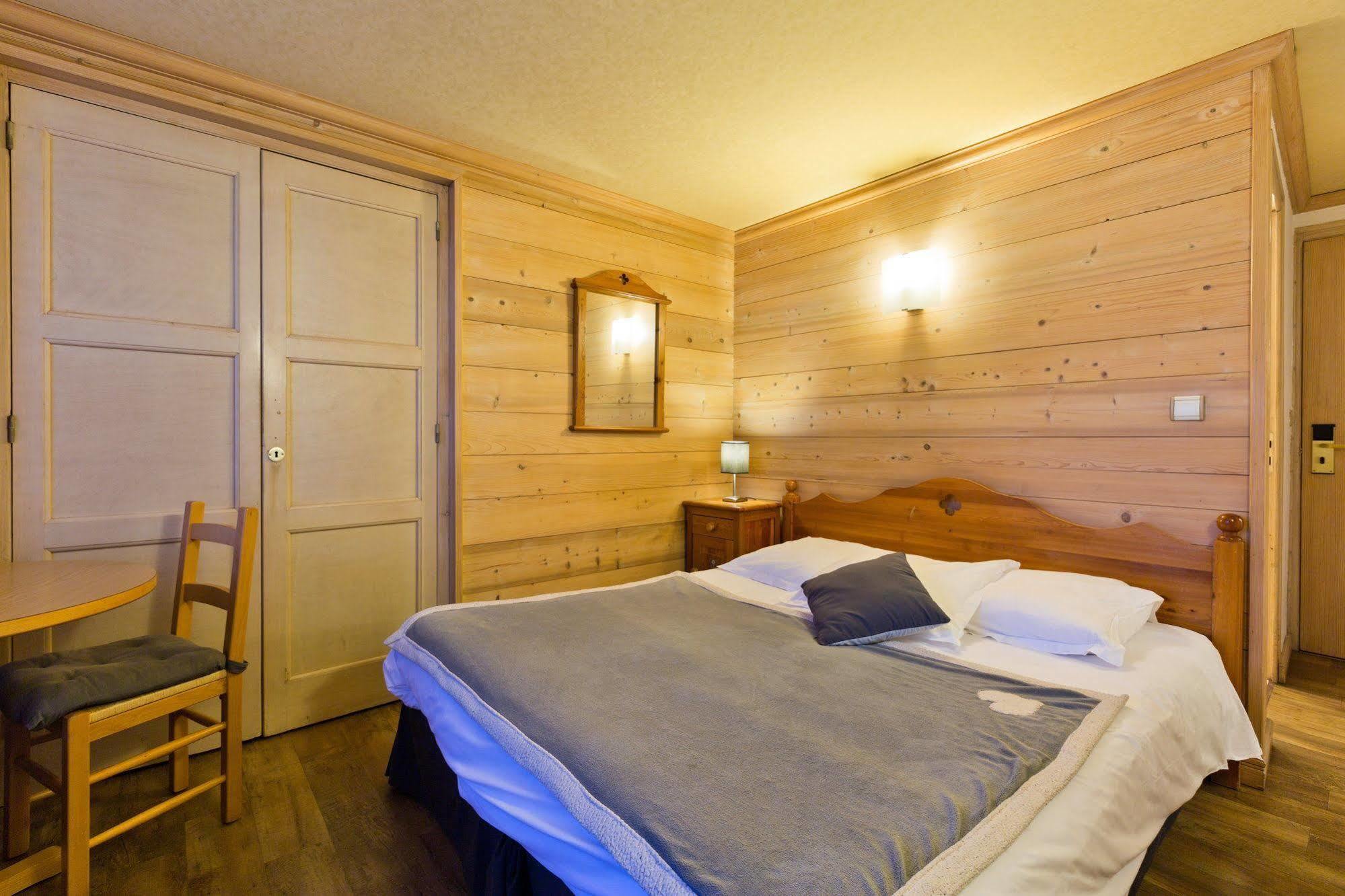 לה קלוסאז Hotel La Montagne מראה חיצוני תמונה
